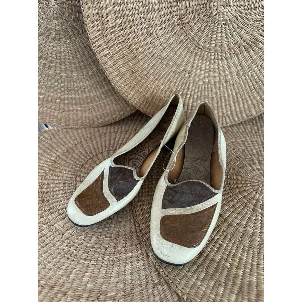 Vintage Majestic women’s size 6 flats